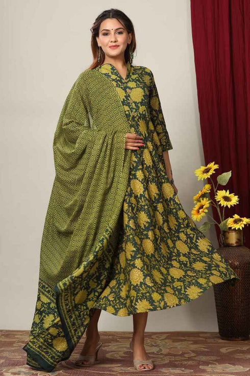 Miravan Womens Floral Printed Cotton Collar Neck Anarkali Kurta With Dupatta