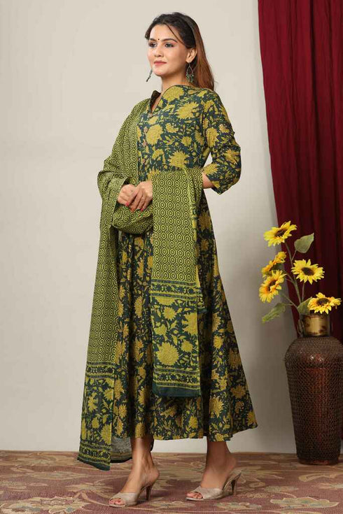 Miravan Womens Floral Printed Cotton Collar Neck Anarkali Kurta With Dupatta