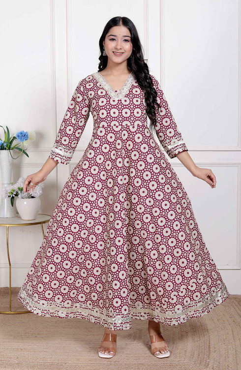 Miravan Womens Cream Embroidered Cotton Anarkali Kurta