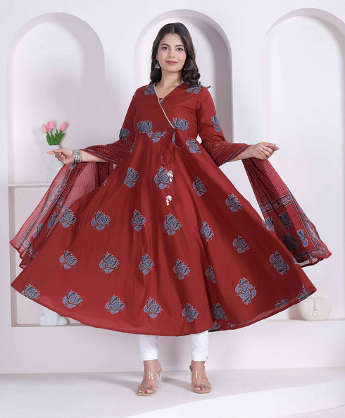 Miravan Women Rust Floral Printed Angrakha Kurta and Dupatta