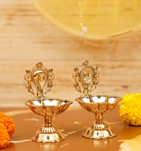 Servdharm Pure Brass Shankh Chakra Diya (Set of 2) 3.5 Inch | 142 g