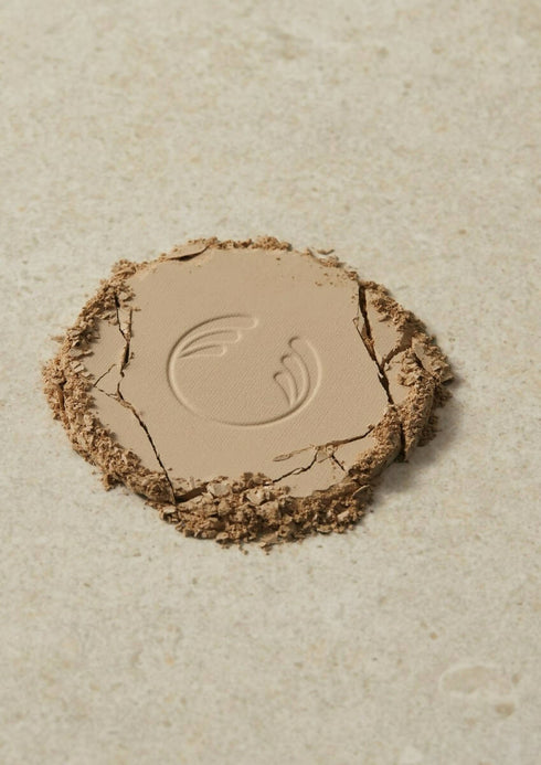 The Body Shop Tea Tree Face Base Light 3W