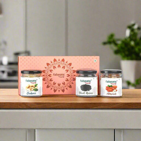 Fabeato Rose Special Dry Fruits Gift Box (320g)