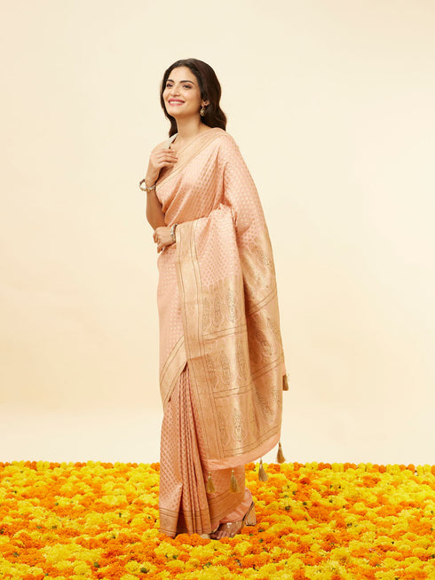 Mohey Coral Pink Buta Motif Saree