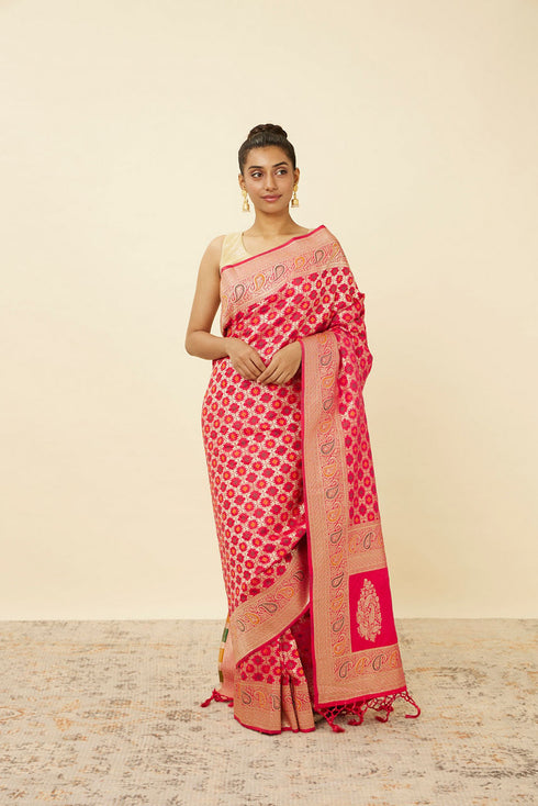 Mohey Ruby Pink Paisley Patterned Saree