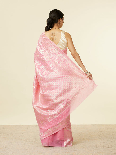 Mohey Light Pink Bel Buti Patterned Saree