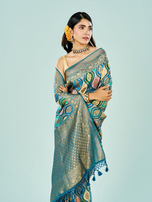 Mohey Graceful Blue Saree