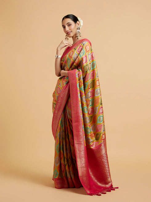 Mohey Green and Rani Ogee Patterned Saree with Scallop Borders & Tassel Trims