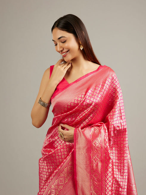 Mohey Rani Pink Floral Buta Patterned Saree with Intricate Borders