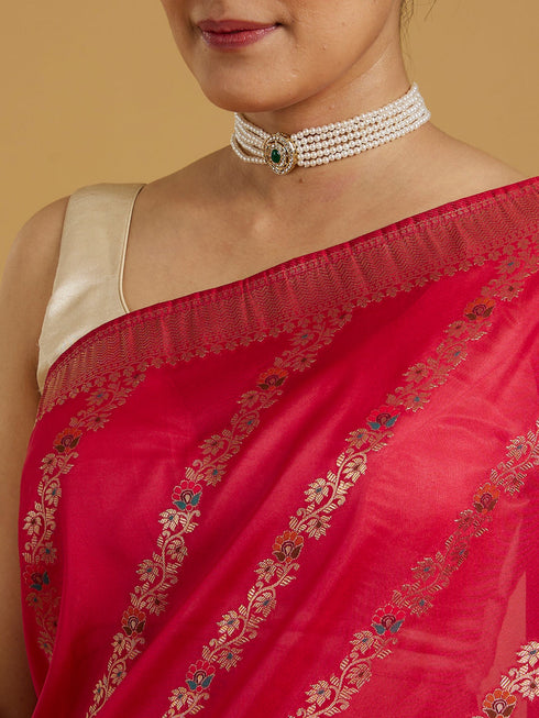 Mohey Ravishing Rani Colored Saree
