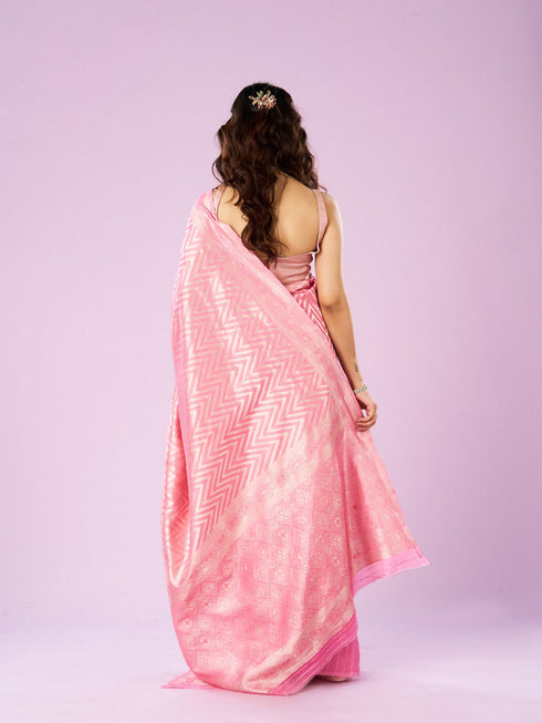 Mohey Elegant Pink Saree