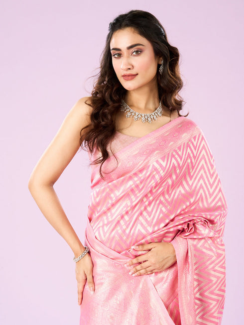 Mohey Elegant Pink Saree