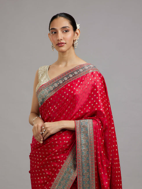 Mohey Ravishing Rani Pique Saree