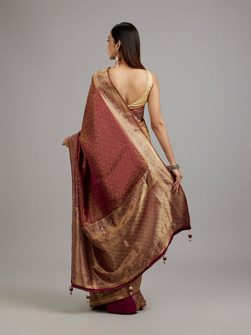 Mohey Elegant Wine Saree