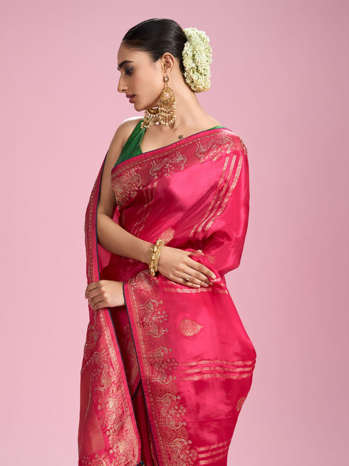 Mohey Elegant Pink Saree Ensemble