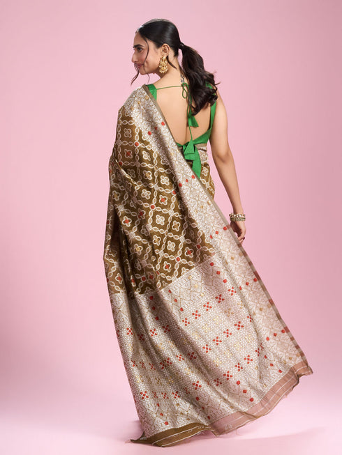 Mohey Emerald Elegance Saree