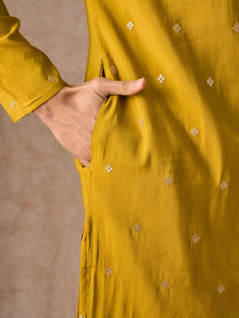 Manyavar Mehndi Green Graceful Kurta Pajama Dupatta Set