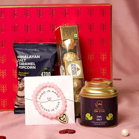 Omay Foods Snack & Snuggle Vday Gift Box