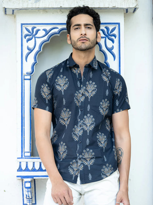 Miravan Mens Pure Cotton Blue Floral Printed Half Sleeve Slim Fit Shirt