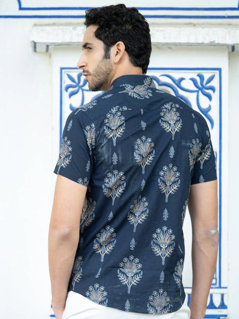 Miravan Mens Pure Cotton Blue Floral Printed Half Sleeve Slim Fit Shirt