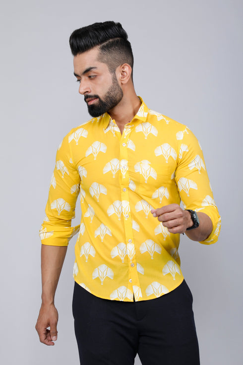 Miravan Mens Yellow And White Floral Printed Full Sleeves Cotton Casual Shirt
