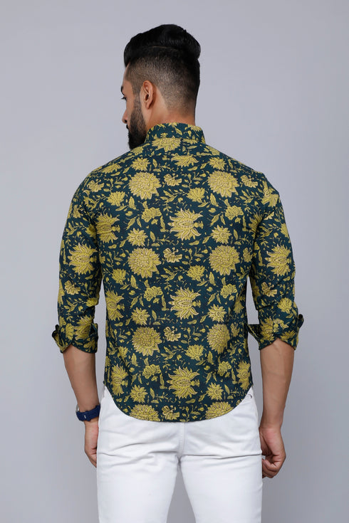 Miravan Mens Cotton Printed Full Sleeve Slim Fit Spread Neck Green Shirt