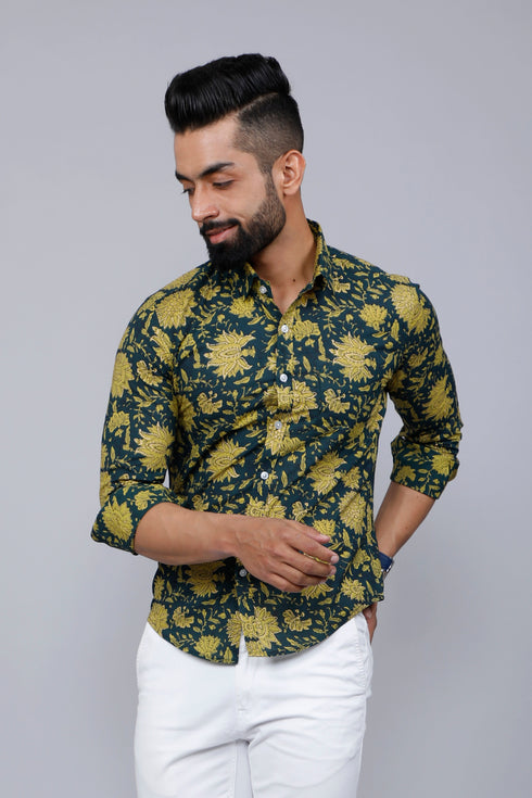 Miravan Mens Cotton Printed Full Sleeve Slim Fit Spread Neck Green Shirt