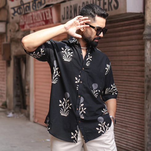 Miravan Mens Black Floral Printed Half Sleeve Slim Fit Shirt