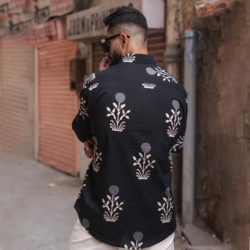 Miravan Mens Black Floral Printed Half Sleeve Slim Fit Shirt