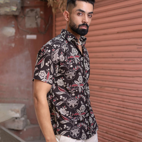 Miravan Mens Multi Colour Floral Printed Half Sleeve Slim Fit Shirt
