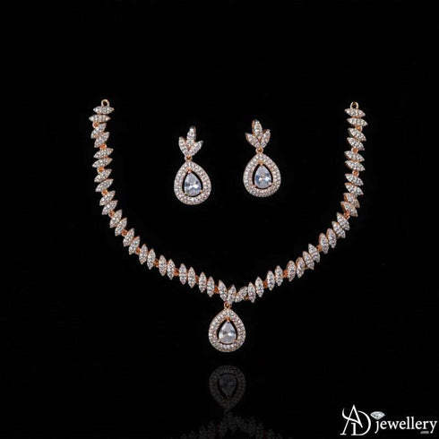 Teardrop Elegance Diamond Necklace Set