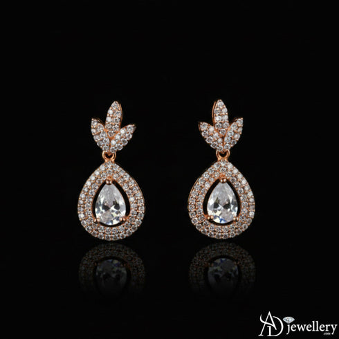 Teardrop Elegance Diamond Necklace Set