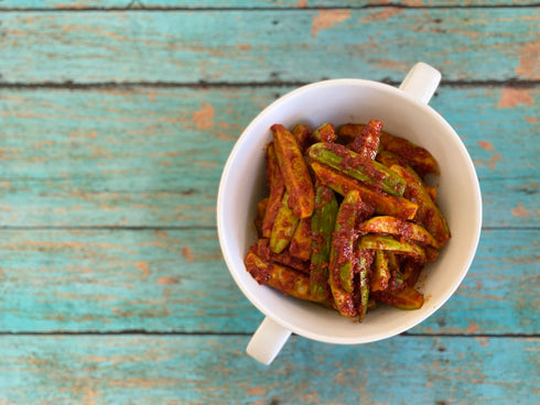 Mithos Tindoora Pickle (Donda Kaya Pickles) with garlic