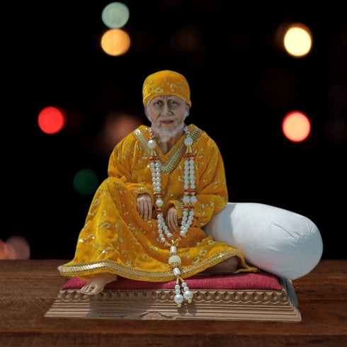Sai Murti in Sitting pose