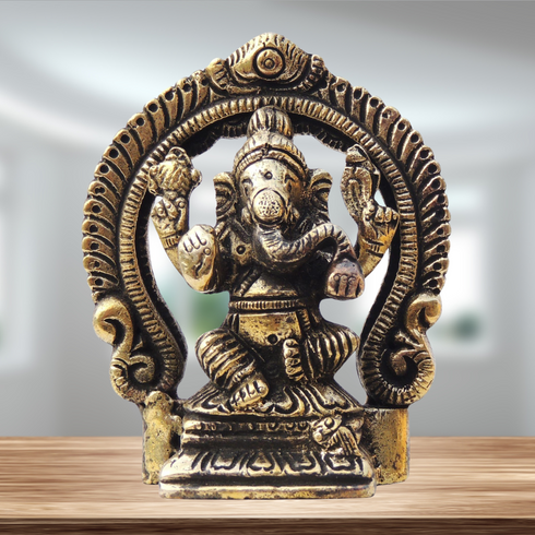 Brass Ganesh Circle God Idol Statue 0.26 Kg