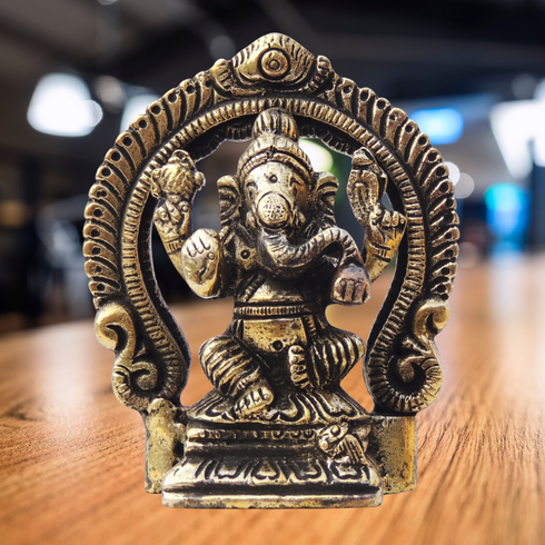 Brass Ganesh Circle God Idol Statue 0.26 Kg