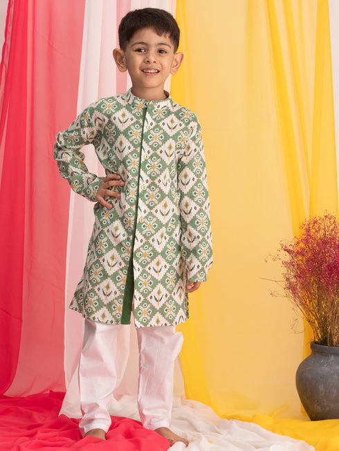VASTRAMAY Green Ikkat Print Cotton Kurta Pyjama Sibling Set