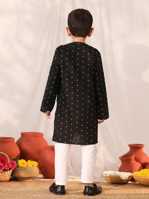 Vastramay Boy's Black Kurta Pyjama Set