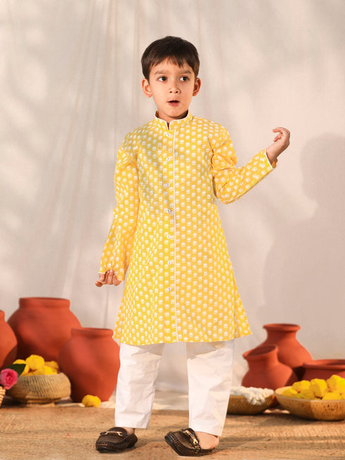 Vastramay Boy's Yellow Kurta Pyjama Set