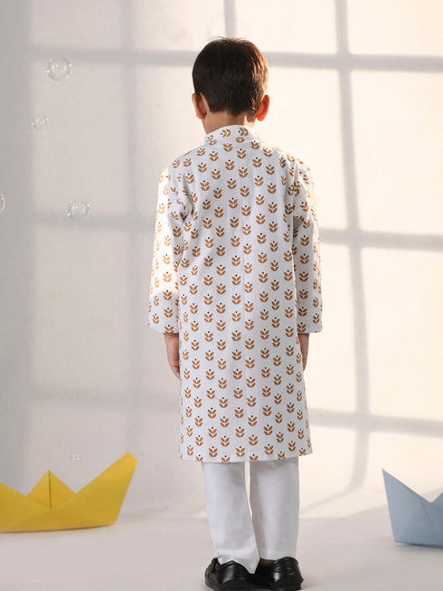 Vastramay Boy's White Kurta