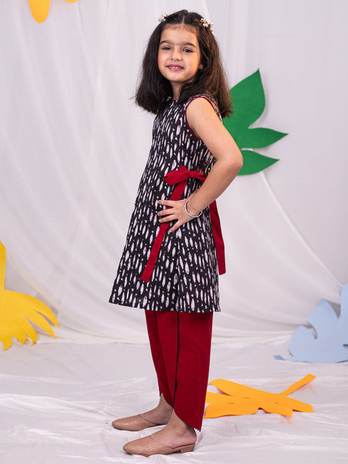 Vastramay Girls Black And Maroon Dhoti Kurta Set