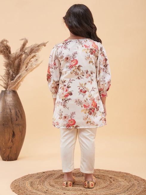 Vastramay Cream Cotton Blend Floral Print Kurta Pyjama Sibling Set