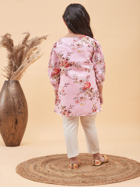 Vastramay Pink Cotton Blend Floral Print Kurta Pyjama Sibling Set