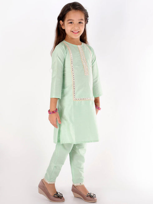Vastramay Mint Green Color Viscose Kurta Pyjama Siblings Set