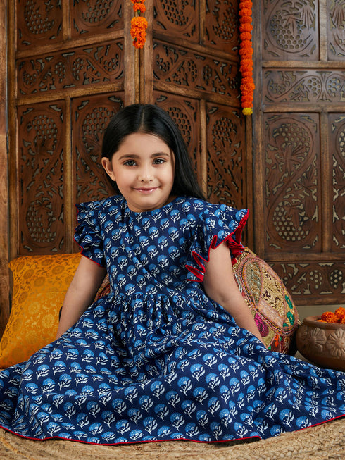 VASTRAMAY Girl's Blue Printed Frock With Leggings Set