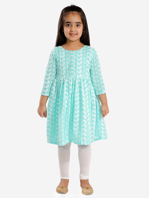 Vastramay Girl's Green Pure Cotton Chikankari Kurta With Leggings