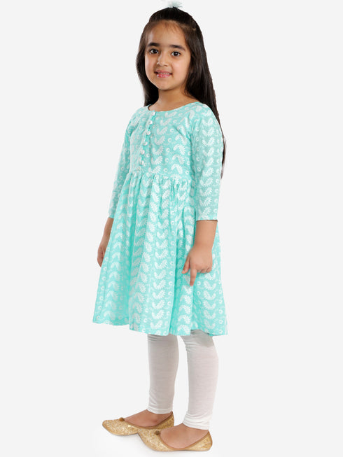 Vastramay Girl's Green Pure Cotton Chikankari Kurta With Leggings