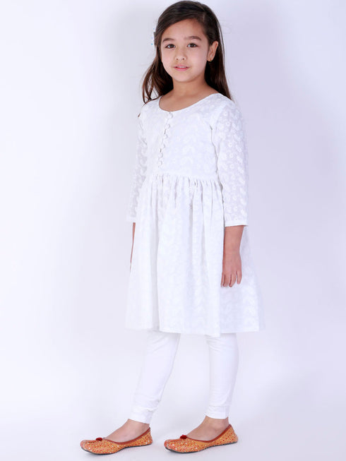 Vastramay White Pure Cotton Chikankari Siblings Set