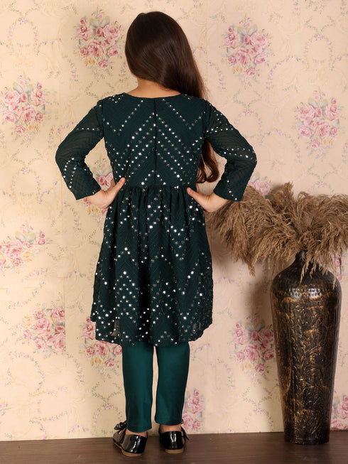 VASTRAMAY Green Mirror Kurta Pyjama Siblings Set