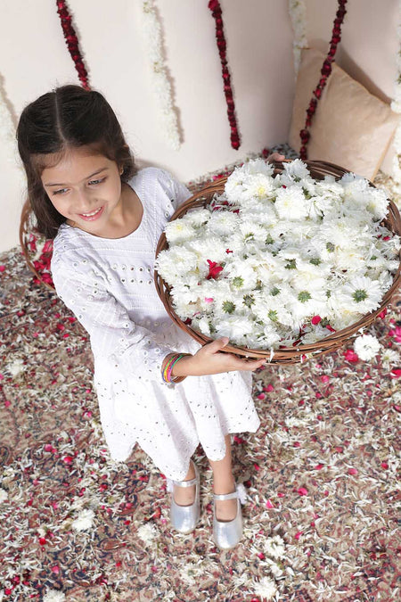 VASTRAMAY Girl's White Mirror Kurta